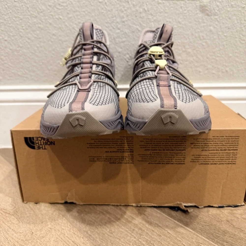 The North Face Oxeye Tech Shoes Womens Size 9.5 Gray Moonstone Trail Running